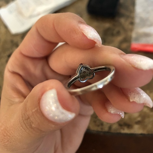 Silver diamond heart shaped ring size 5.5 - Picture 5 of 8